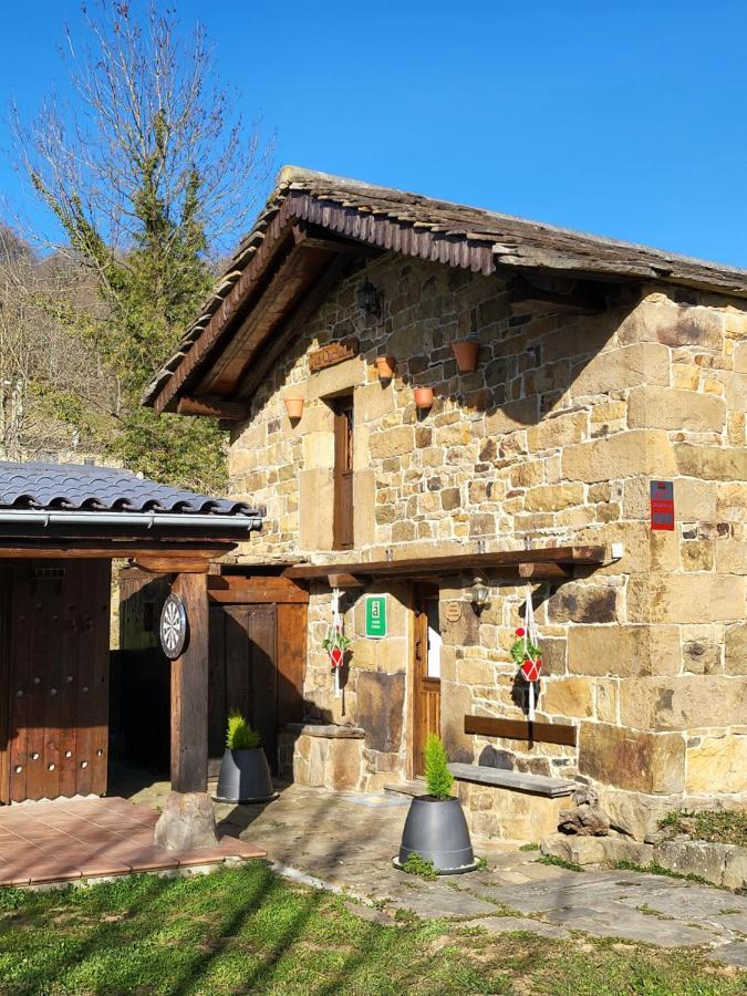 Cabana Pasiega La Quemada San Pedro Del Romeral Zewnętrze zdjęcie